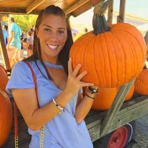 Meet your Posher, Madeleine